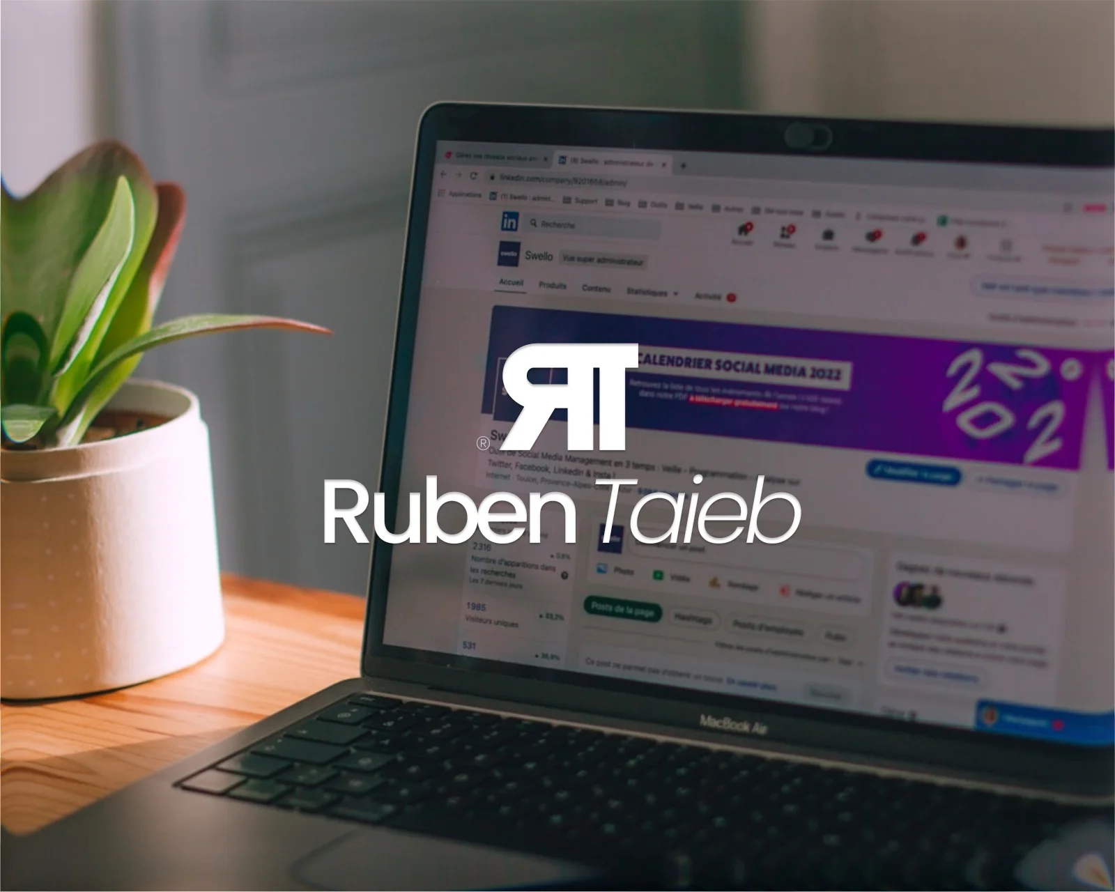 Le logo Ruben Taieb sur l’écran d’un ordinateur
