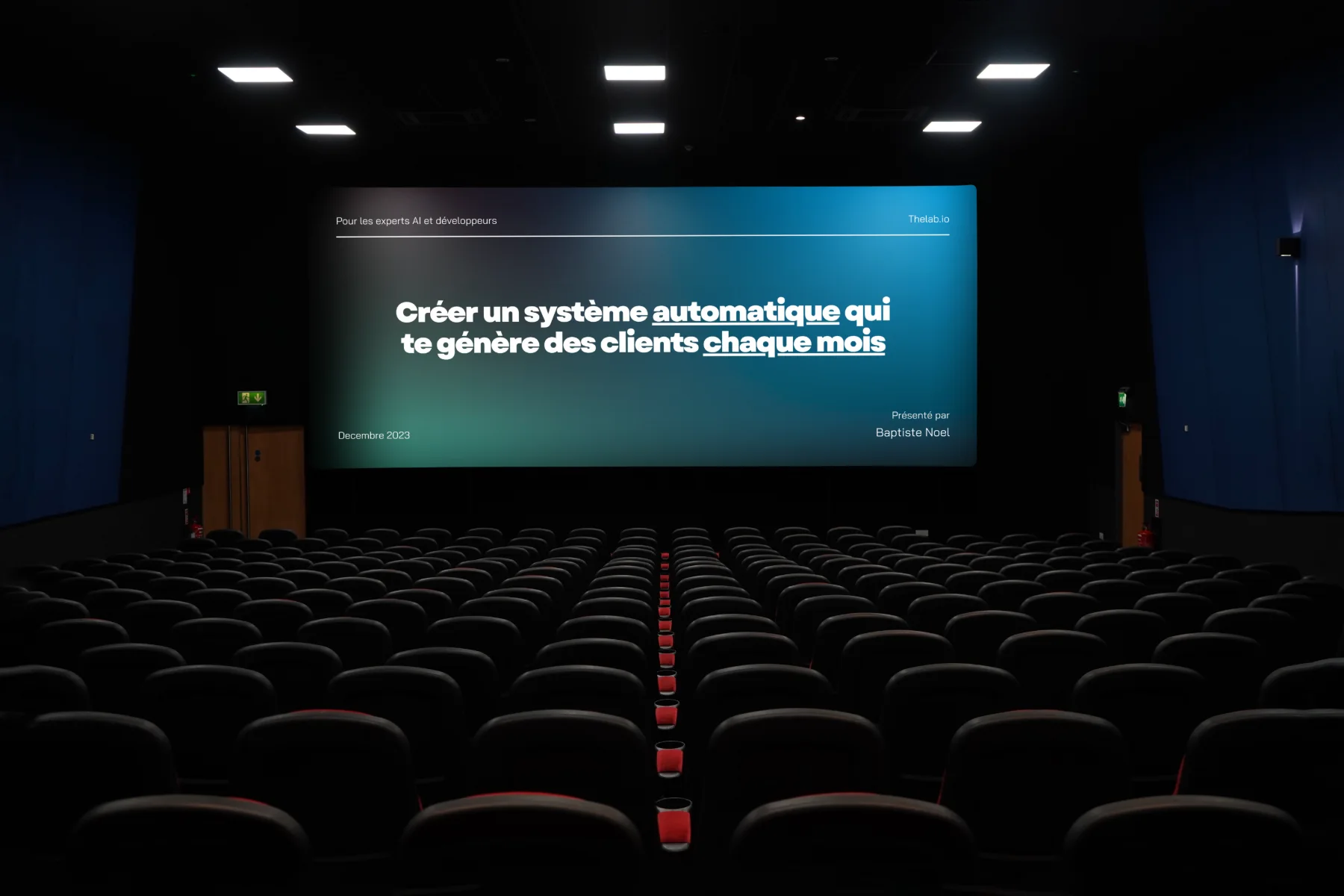 Une présentation TheLab.io projetée dans une salle de cinéma