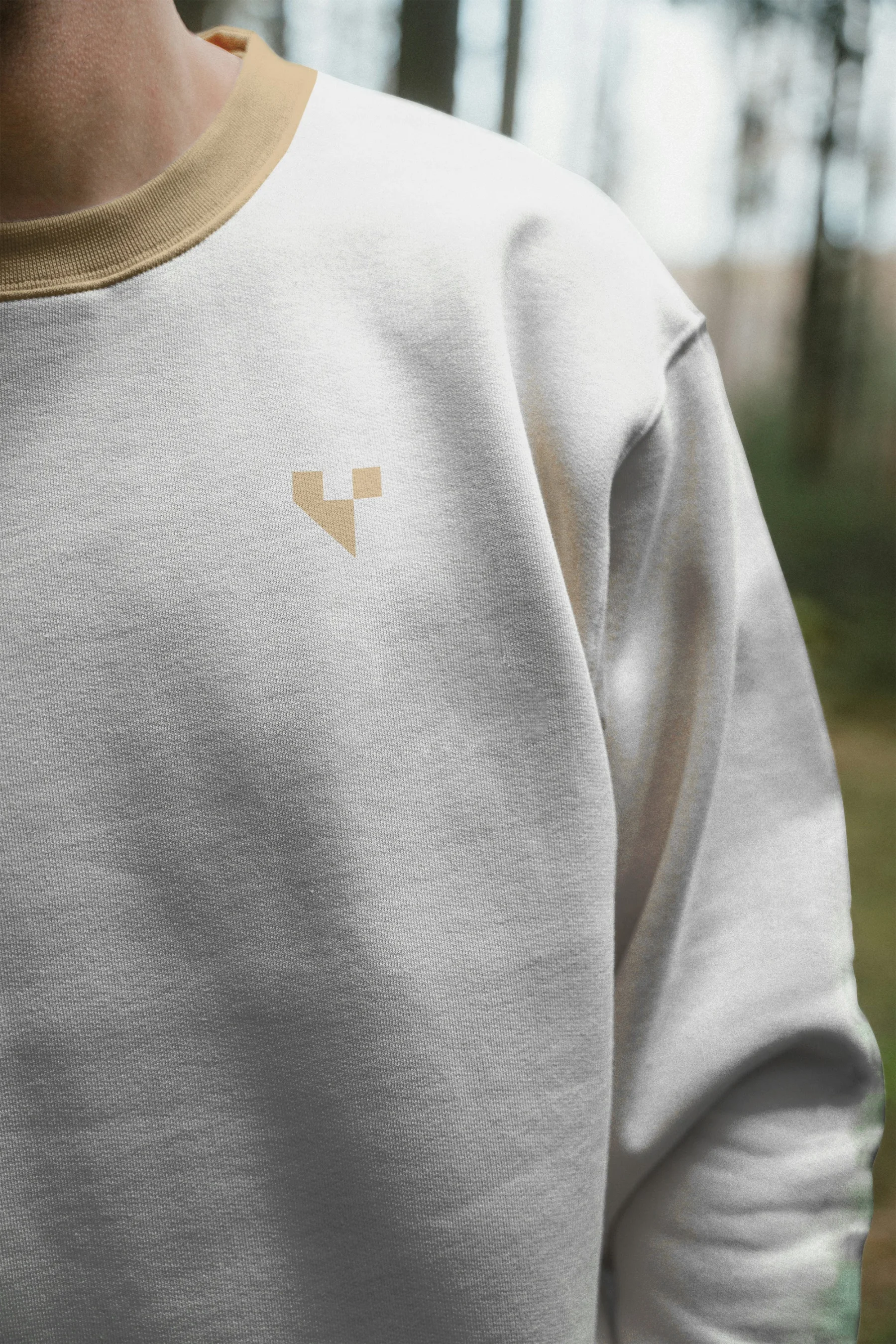 Le symbole brodé sur un sweat
