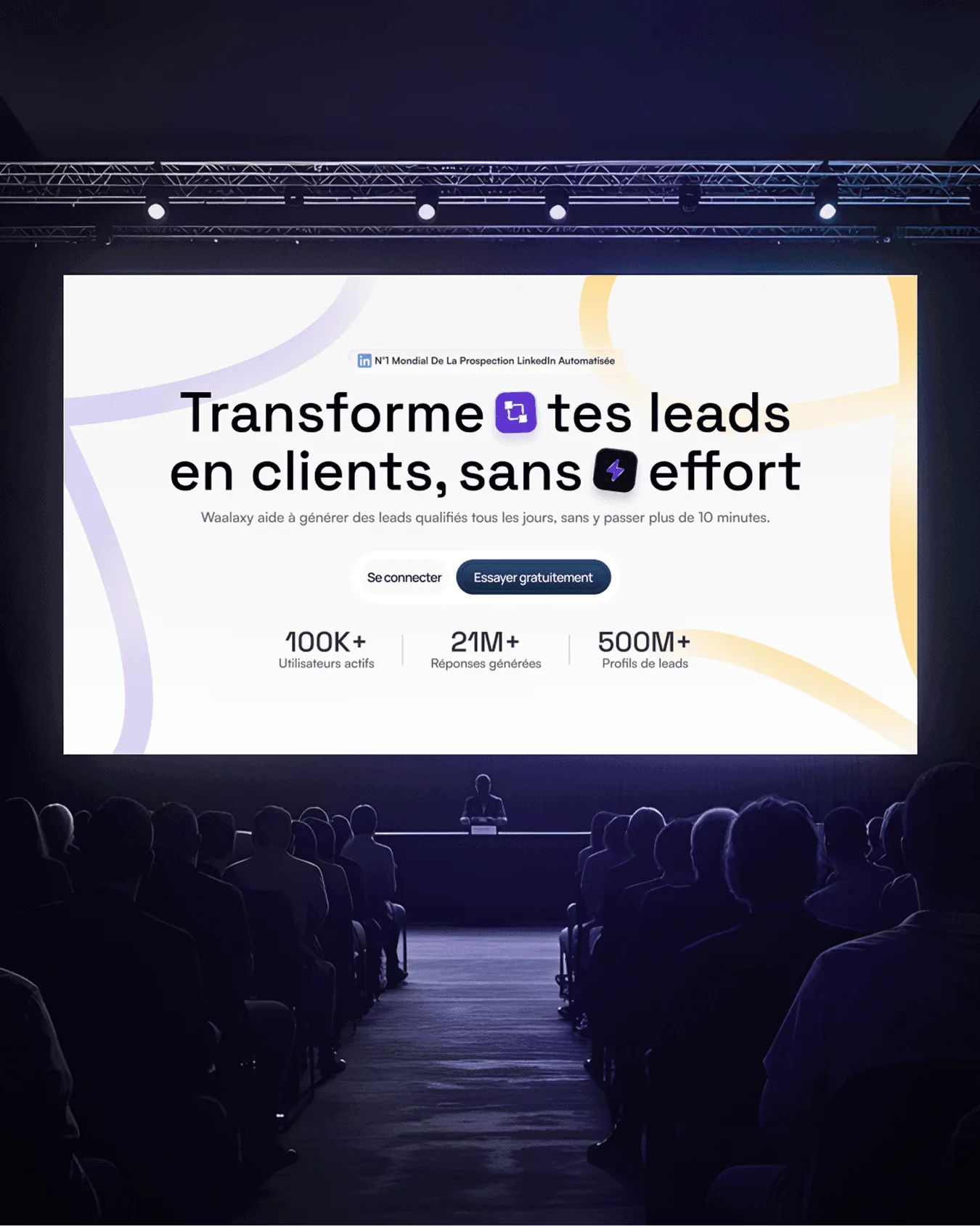 Site Waalaxy projeté sur l'écran d'une salle de conférence
